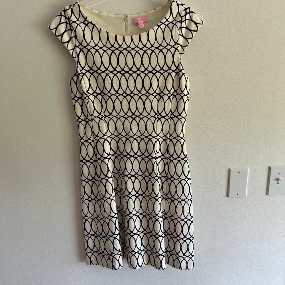 Any season-Lilly Pulitzer Geometric Navy & Cream Tailored Dress